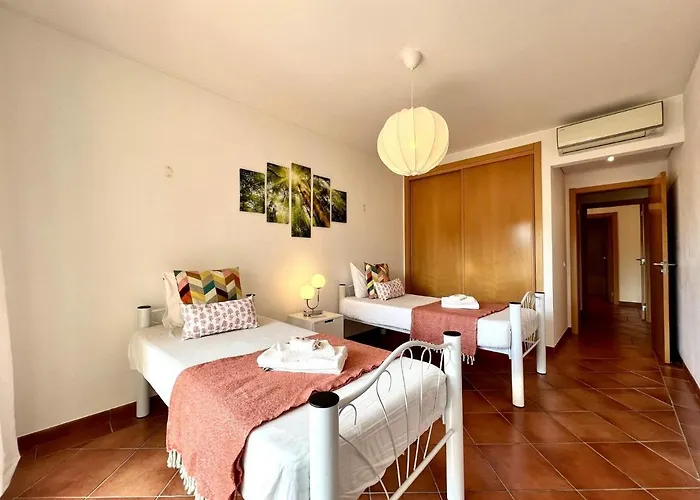 Experience With Pool By Homing Apartment Albufeira