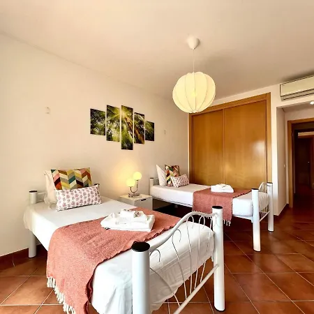 Experience With Pool By Homing Apartment Albufeira