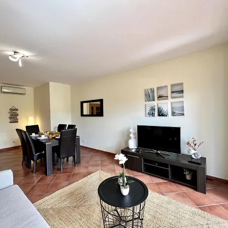 Experience With Pool By Homing * אלבופיירה